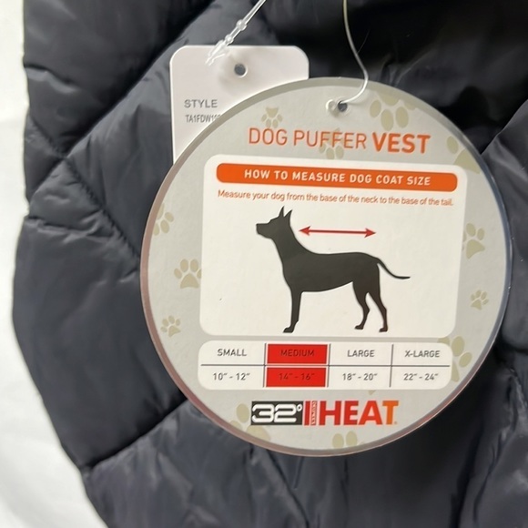 32 Degrees Dog Puffer Vest - Picture 3 of 5